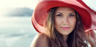 Fel a kalappal! Fel a kalappal