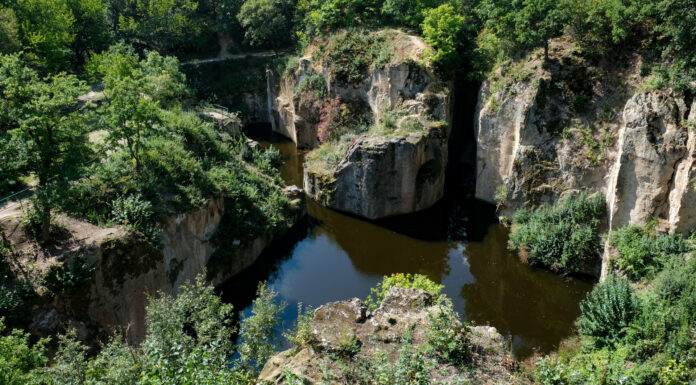 Tengervizet idéző tó: a Megyer-hegyi tengerszem