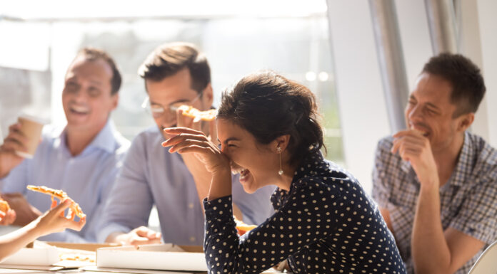 Együnk barátokkal! A társaság jót tesz