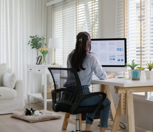 Hibrid életstílus: a home office és az irodai munka legjobb kombinációja